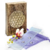 holzkassette mit gravierter goldener Lebensblume