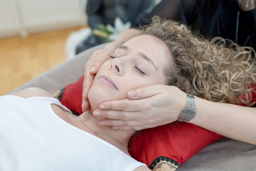 Cranio Sacrale Energiearbeit - Entspannung Unterkiefer